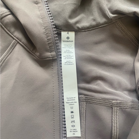 NWT Lululemon Day Maker Full Zip Hoodie size 4 - Picture 4 of 5